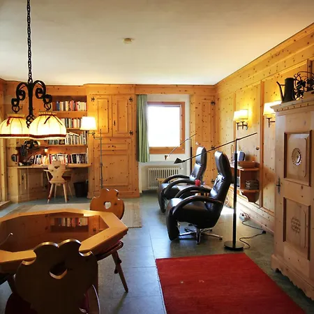 Appartement Residenza Lagrev - 2 Zimmerwohnung Nr 022 - Typ 21a - Hochparterre - Sued West *